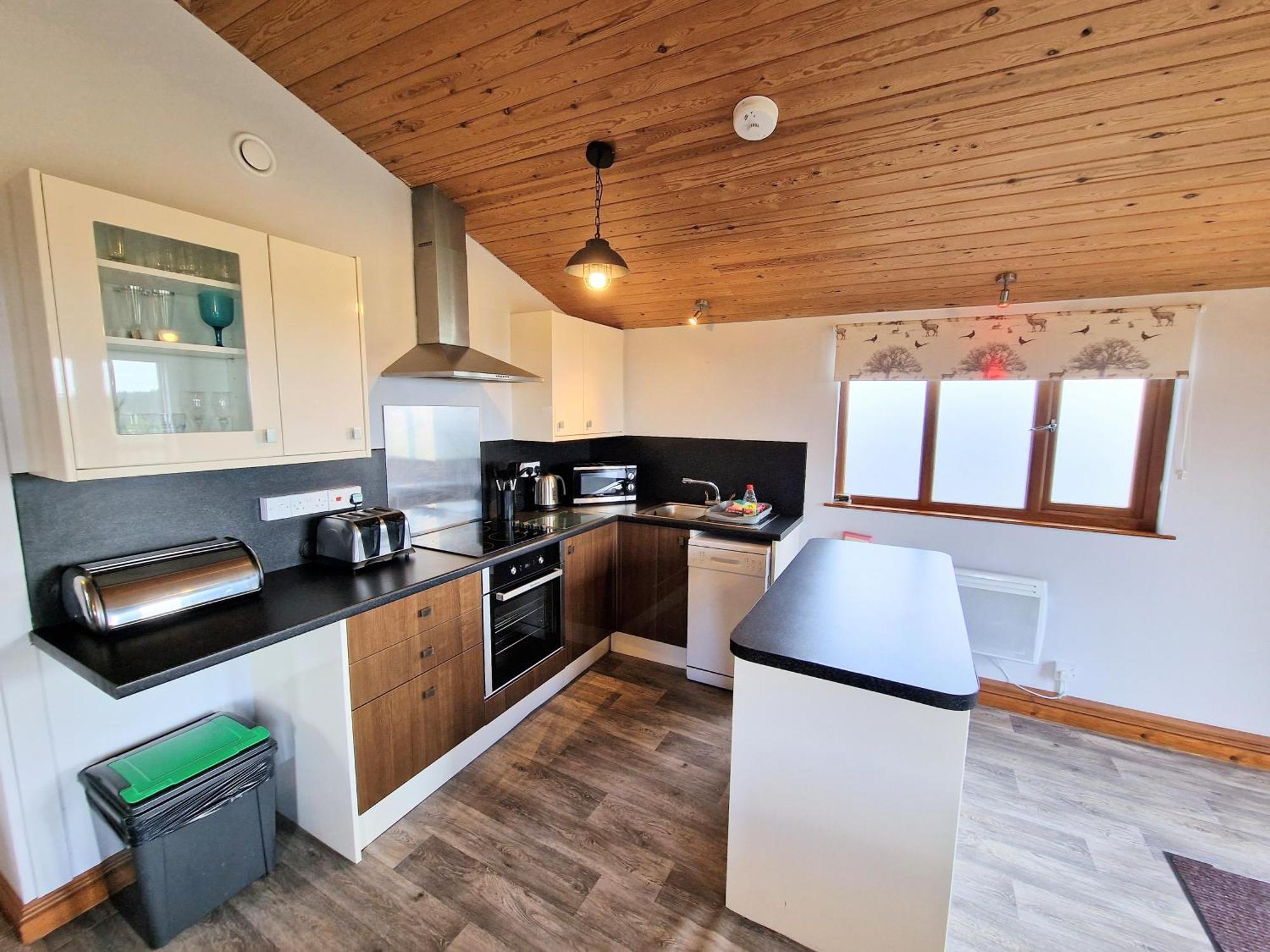 KeltyOchil 8 With Private Hot Tub - Fife - Loch Leven - Lomond Hills别墅 外观 照片